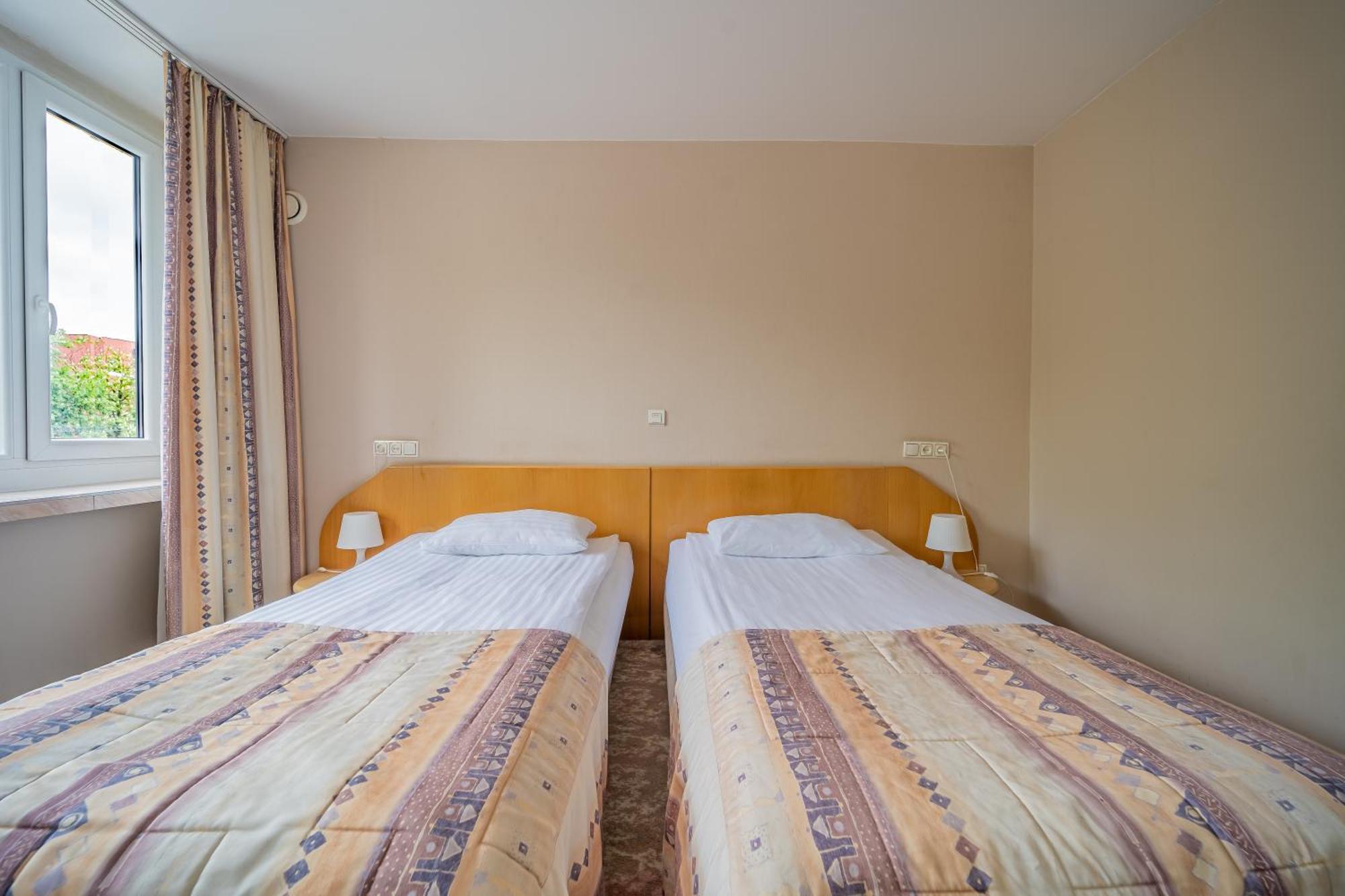 Hotel Mazowiecki Lodz Exterior photo